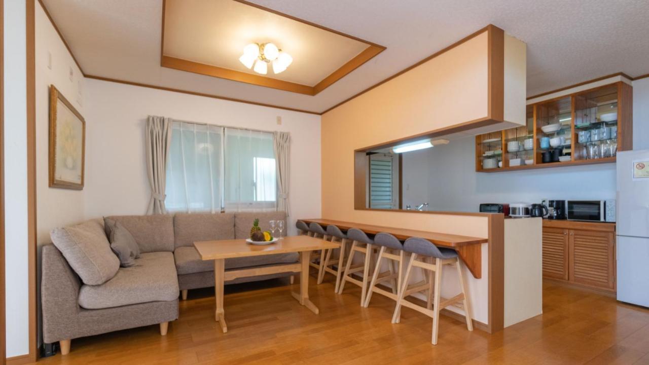 Guesthouse Akabana Miyakojima  Екстериор снимка