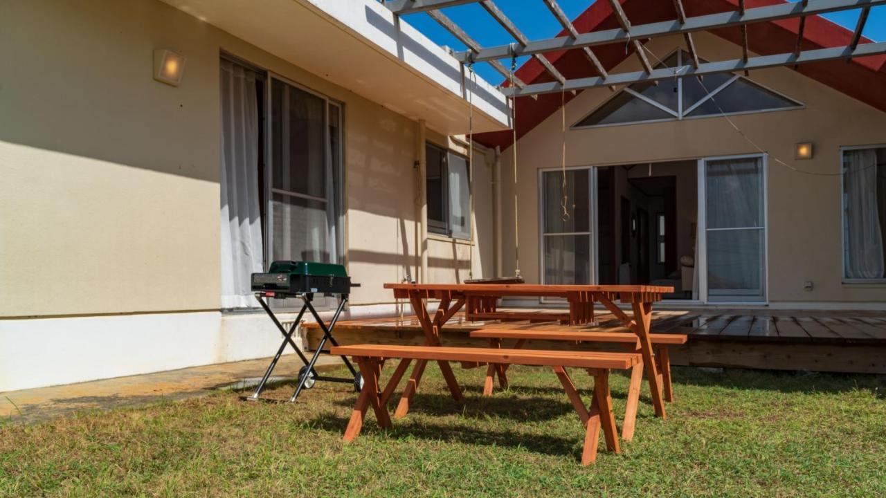 Guesthouse Akabana Miyakojima  Екстериор снимка